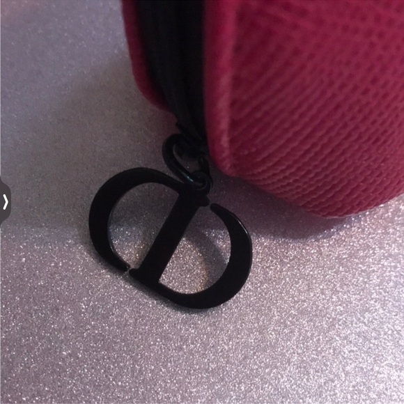 Christian Dior Makeup Bag - Picture 3 of 4